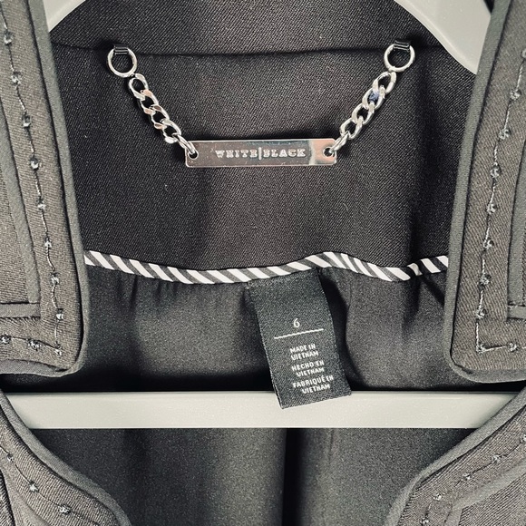 WHITE HOUSE BLACK MARKET BLAZER | Black | Size 6 - Picture 6 of 7